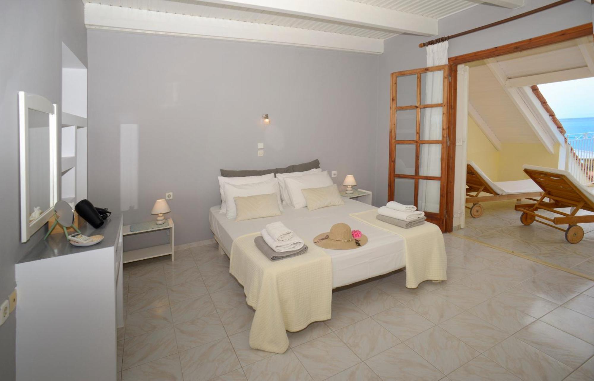 Albouro Seafront Apartments Kateleios Exterior foto