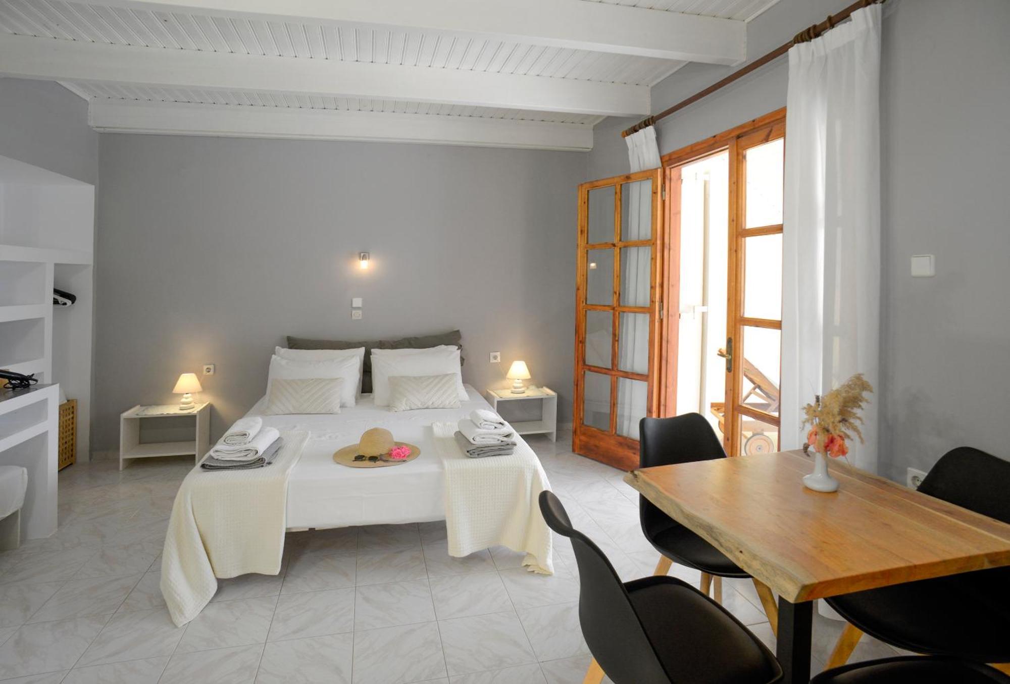 Albouro Seafront Apartments Kateleios Exterior foto