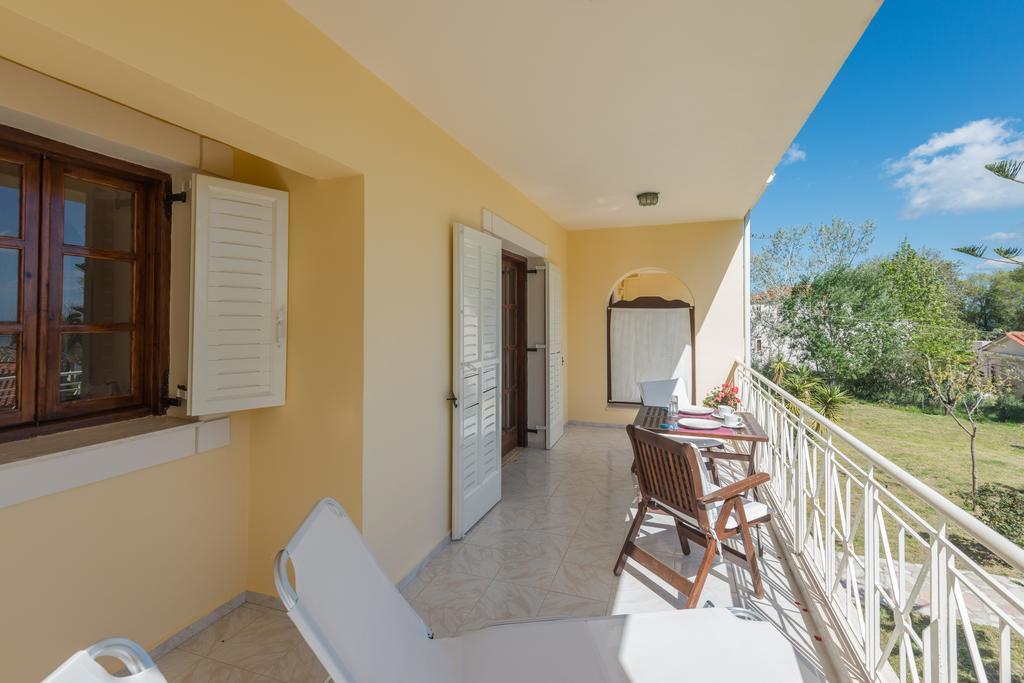 Albouro Seafront Apartments Kateleios Exterior foto